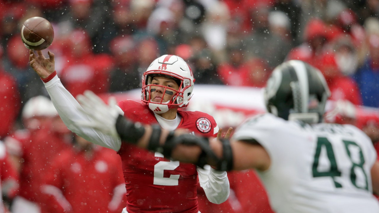 Nebraska rallies past Michigan State with three fourth-quarter field goals